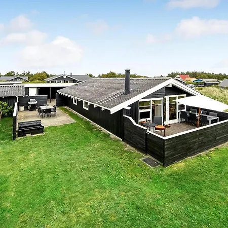 Holiday home Beautiful In Hvide Sande With Kitchen *