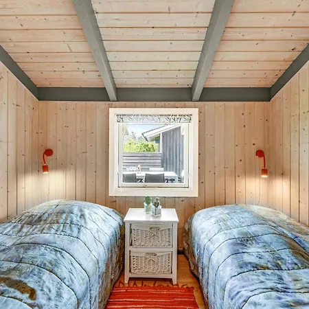 Holiday home Beautiful In Hvide Sande With Kitchen *