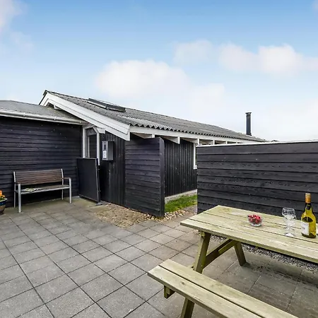 Beautiful In Hvide Sande With Kitchen * Bjerregard